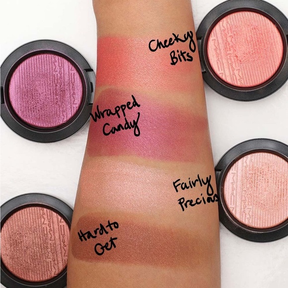 NIB MAC Extra Dimension Blush in Cheeky Bits - Picture 4 of 4